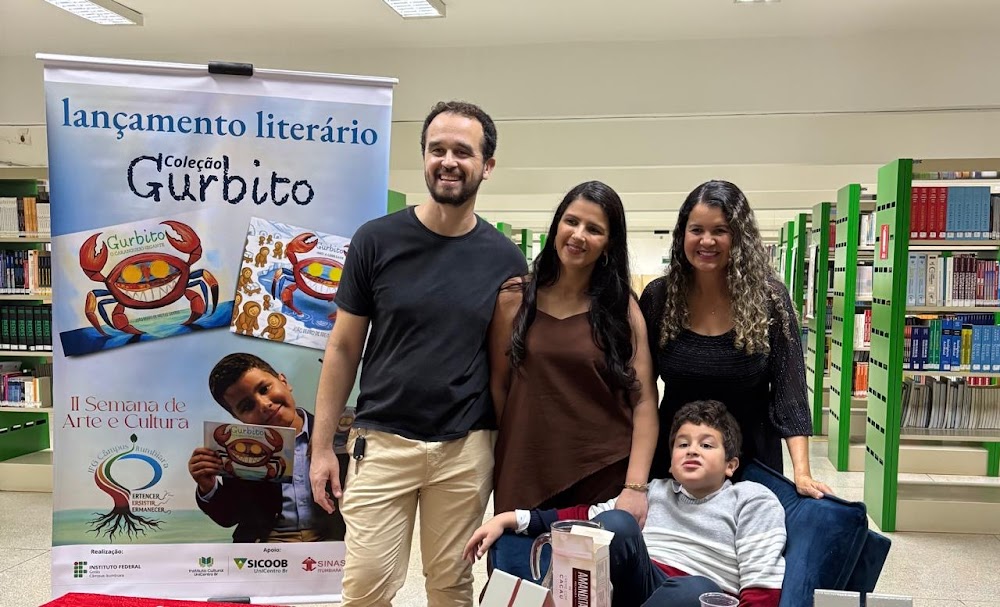 Registro do lançamento do livro infantil
